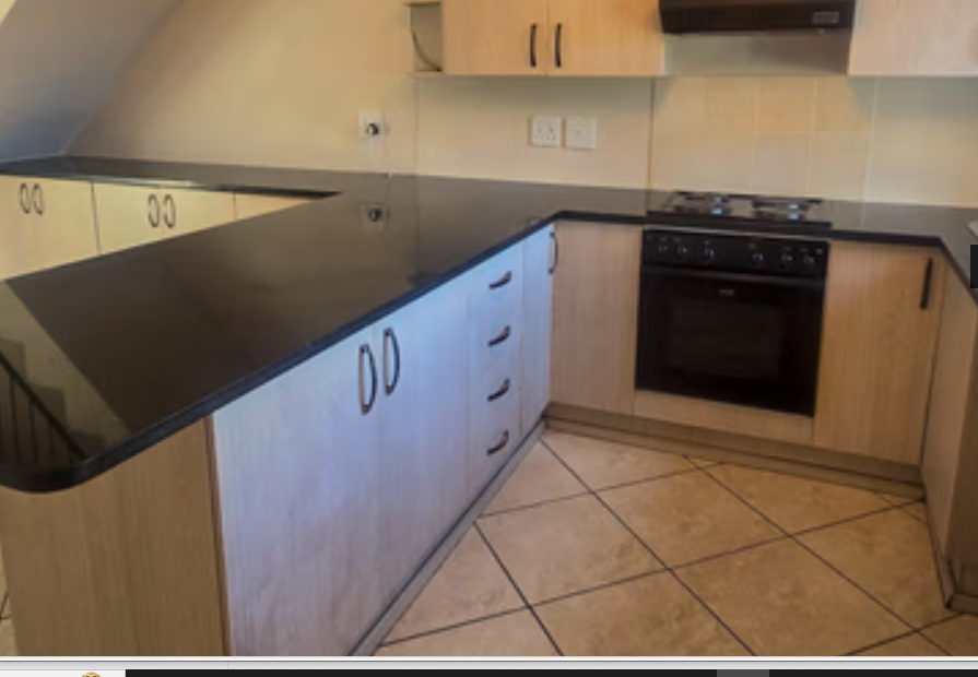 4 Bedroom Property for Sale in Paradise Beach Eastern Cape